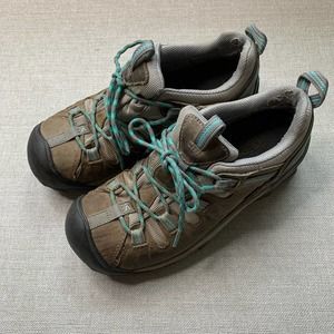 KEEN Laced Hiking Shoes Tan Leather Teal Laces Outdoor Sneakers Women's 8.5